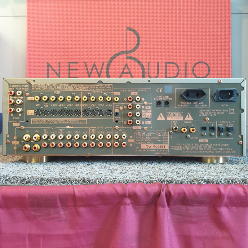 Denon AVP-A1  Preamplificatore AV (USATO)